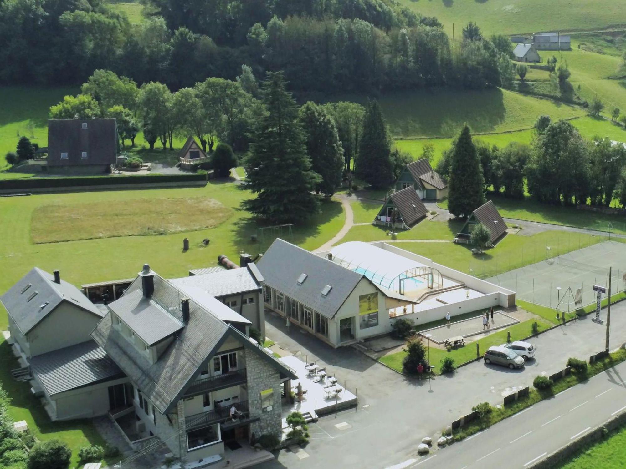 Hotel Le Chalet Sainte-Marie-de-Campan Exterior foto